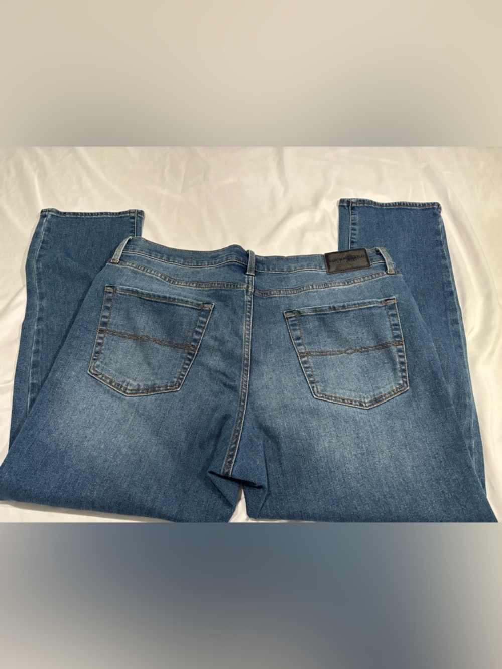 Lucky Brand Men's 410 Athletic Slim Jeans - Picture 6 of 6